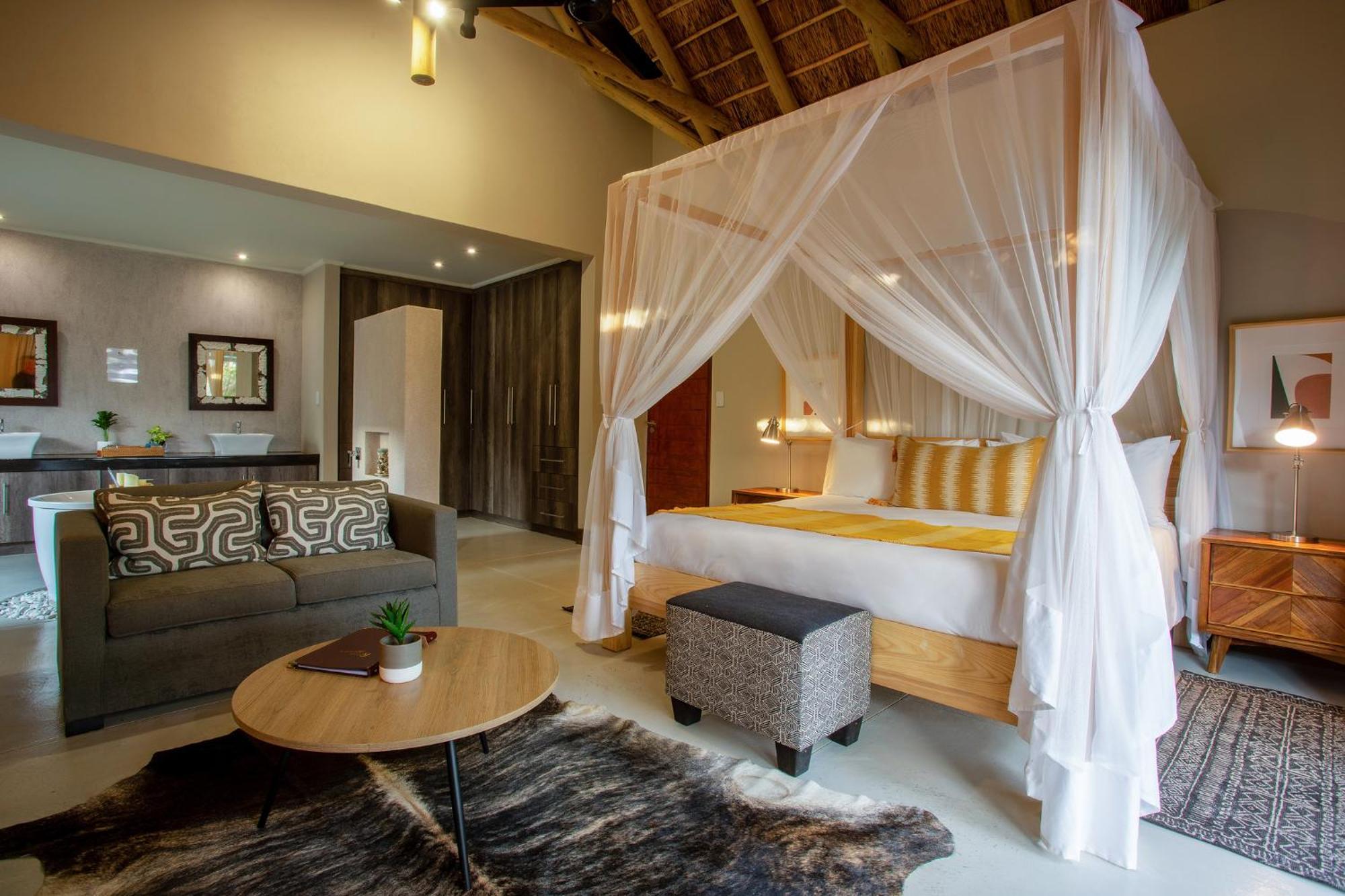 Moya Safari Villa Hoedspruit Exterior photo