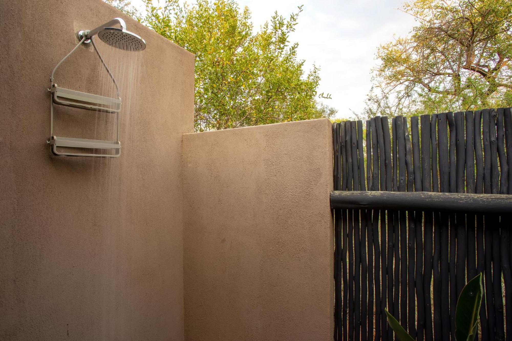 Moya Safari Villa Hoedspruit Exterior photo