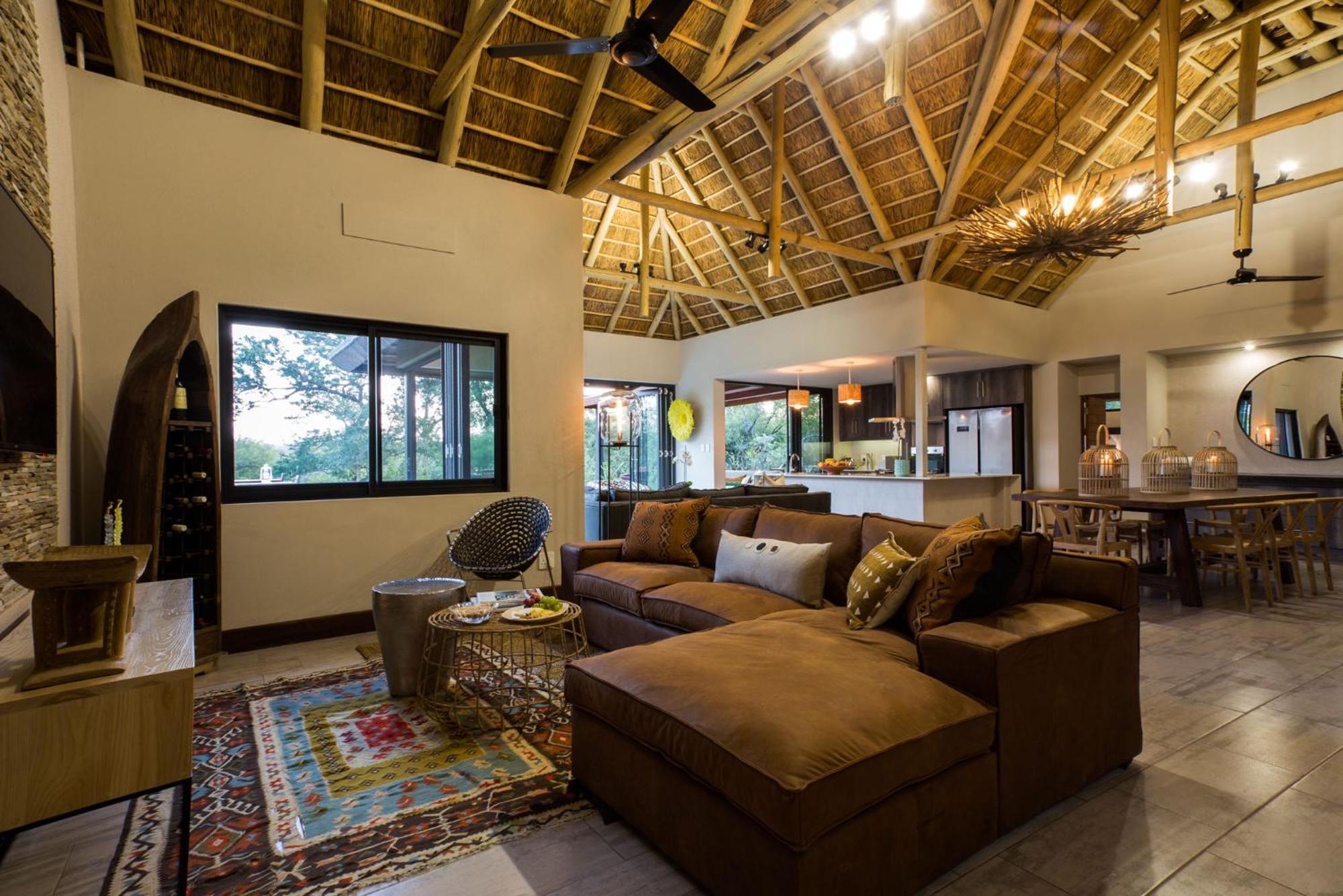 Moya Safari Villa Hoedspruit Exterior photo