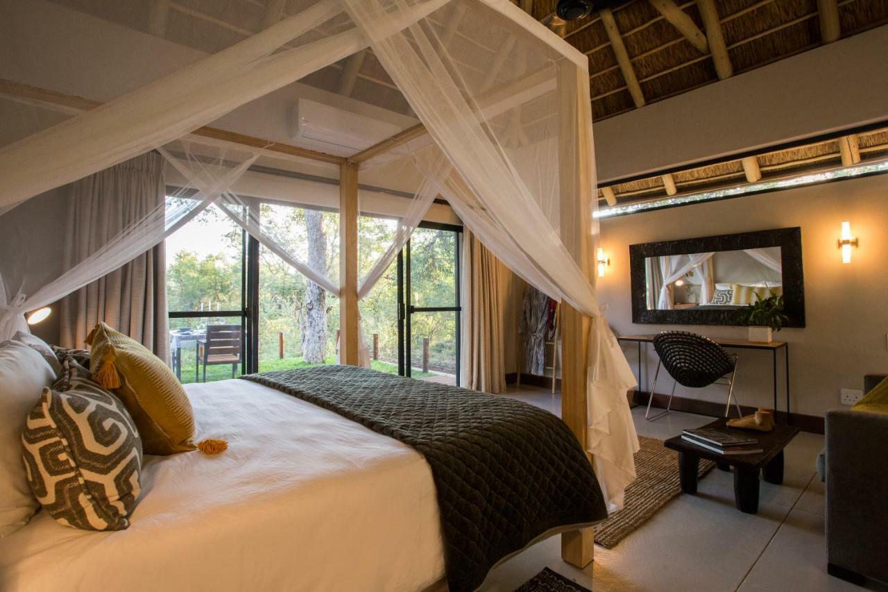 Moya Safari Villa Hoedspruit Exterior photo